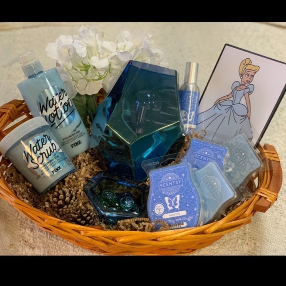 Cinderella scentsy basket